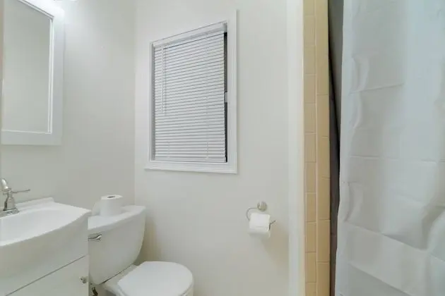 Ev (New Listing Northwood Harbor Home 3 b)