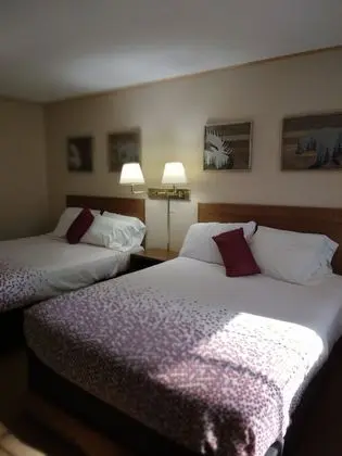 Business Tek Büyük Yataklı Oda