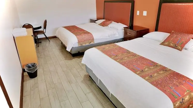 remodeled 3 king beds, suites