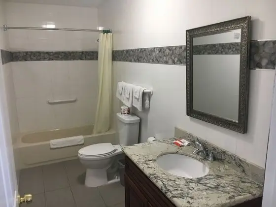 remodeled 3 king beds, suites