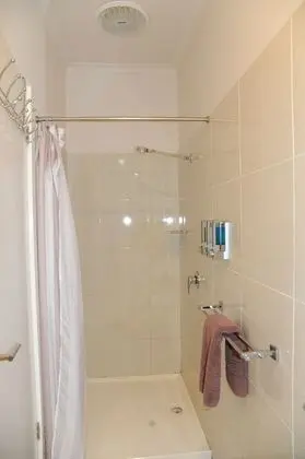 Economy Oda, Sigara İçilmez (Family Room Economy)