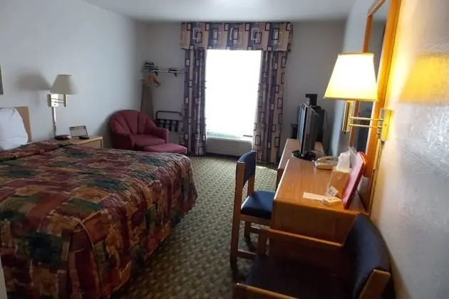1 QUEEN BED PARTIAL ACCESSIBLE NON-SMOKING