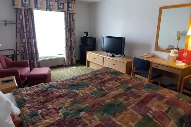 1 QUEEN BED PARTIAL ACCESSIBLE NON-SMOKING