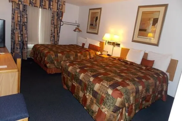 2 QUEEN BED PARTIAL ACCESSIBLE SMOKING