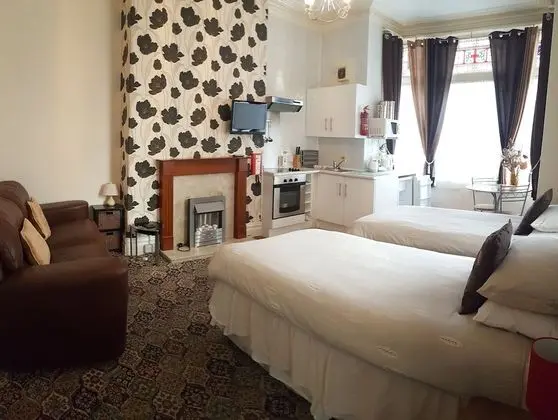 Flat 1 (Ground Floor Studio)