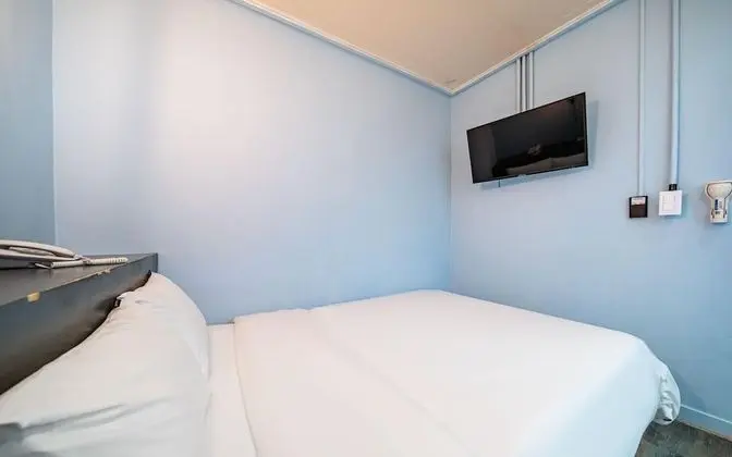 Oda (Standard Mini (Double Bed))