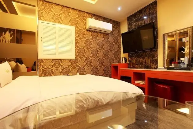 Oda (General room (all OTT services availa)