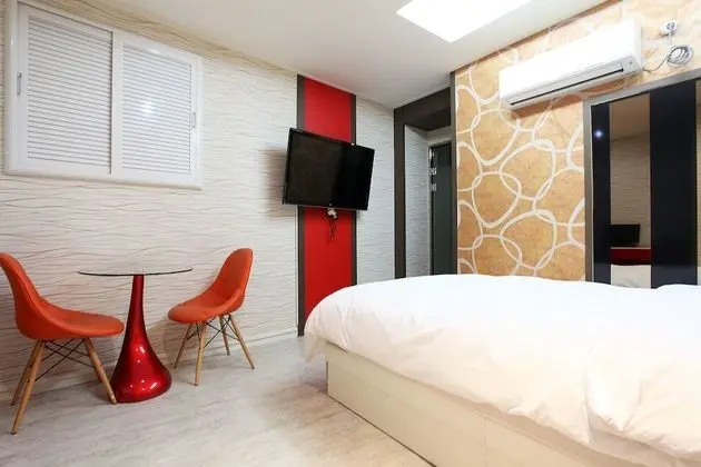Oda (Special room (all OTT service availab)