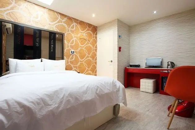 Oda (Special room (all OTT service availab)