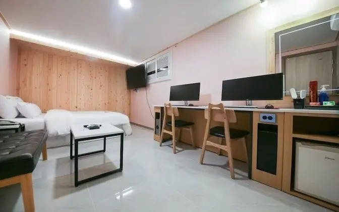 Oda (Special Room 2 PC (All OTT Service Av)