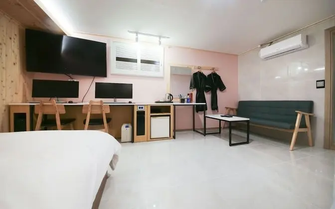 Oda (Special Room 2 PC (All OTT Service Av)