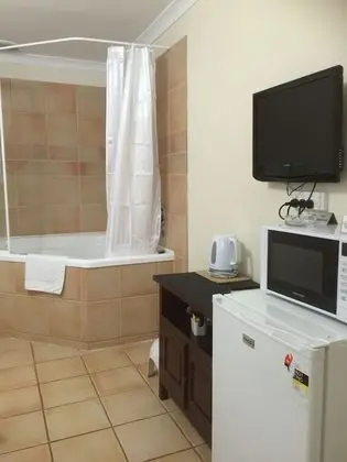 Superior Süit, 1 Büyük (Queen) Boy Yatak, Özel Banyo, Zemin Kat