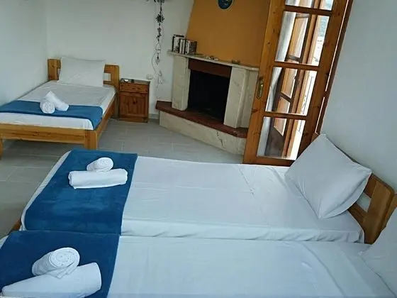Basic Üç Kişilik Oda