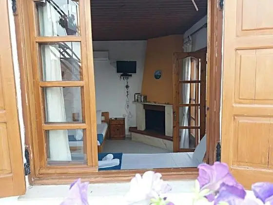 Basic Üç Kişilik Oda