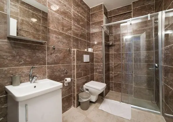 Orman Ve Şehir Manzaralı Deluxe Oda