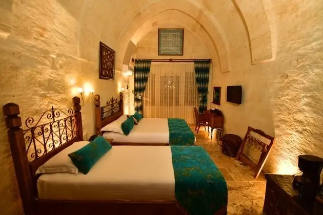 Deluxe Triple Room, Private Bathroom