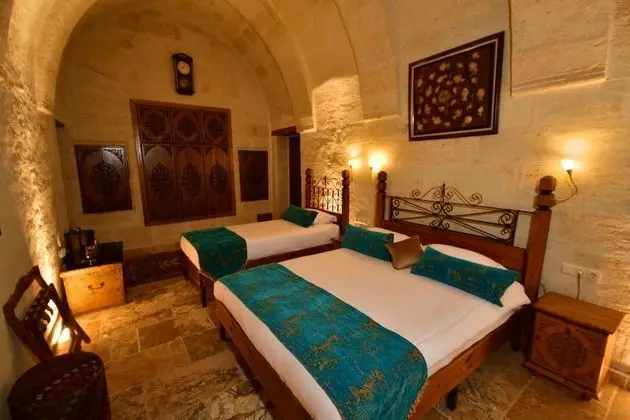 Deluxe Triple Room, Private Bathroom