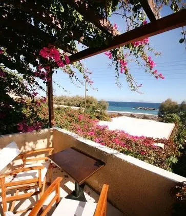 Romantic Tek Büyük Yataklı Oda, 1 Çift Kişilik Yatak, Balkon, Deniz Manzaralı