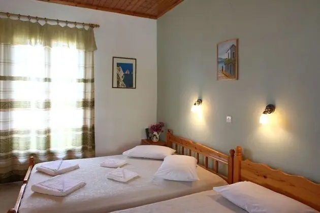 Üç Kişilik Oda, Deniz Manzaralı