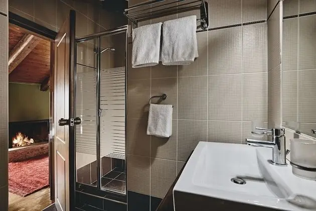 Deluxe Tek Büyük veya İki Ayrı Yataklı Oda