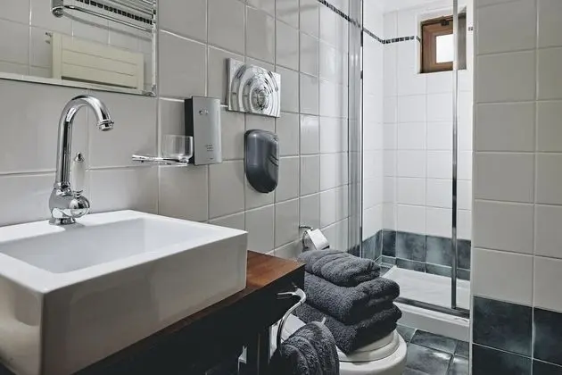 Standard Tek Büyük veya İki Ayrı Yataklı Oda