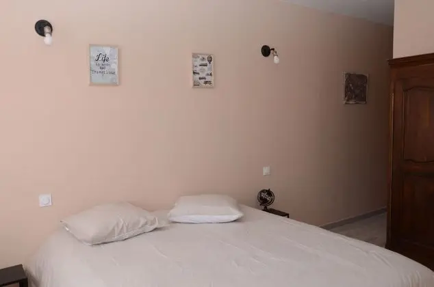 Comfort Üç Kişilik Oda (Vedrines)