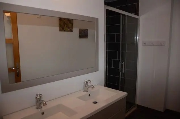 Comfort Üç Kişilik Oda (Vedrines)