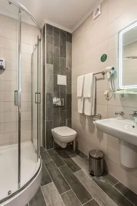 Standard Tek Büyük veya İki Ayrı Yataklı Oda