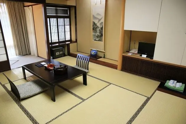 Traditional Oda, Ek Bina (Japanese-style)