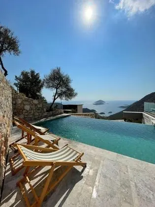 Villa Xhantos, Deniz ve Havuz Manzaralı, Özel Havuzlu ve Jakuzili