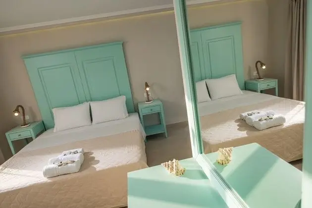 Superior Suite with outdoor Hydrojet and Sea View