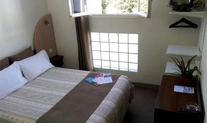 Tek Büyük Yataklı Oda, Dağ Manzaralı