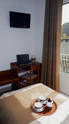 Tek Büyük Yataklı Oda, Dağ Manzaralı