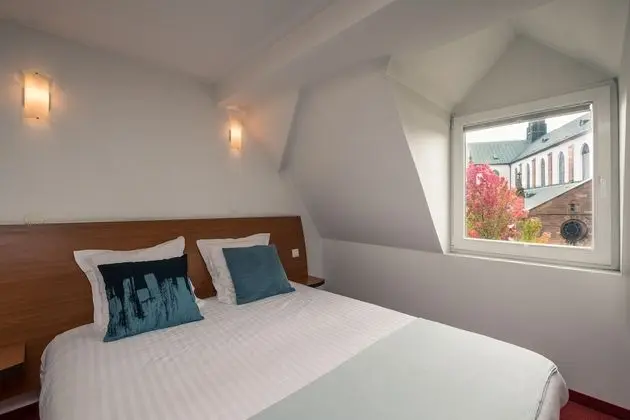 Comfort Tek Büyük Yataklı Oda