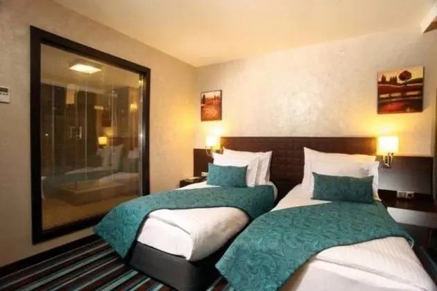 Standart Oda, Şehir Manzaralı