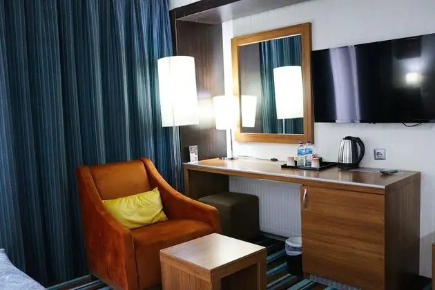 STANDARD TWN ROOM