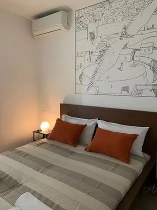 Üç Kişilik Oda, Ortak Banyo