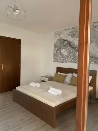 Üç Kişilik Oda, Ortak Banyo