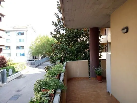 Üç Kişilik Oda, Ortak Banyo