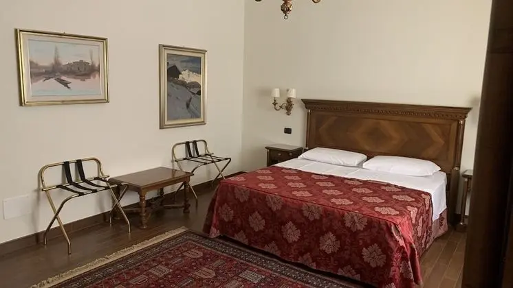 Basic Tek Büyük veya İki Ayrı Yataklı Oda, Özel Banyo