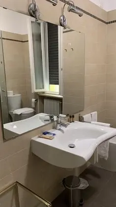 Basic Tek Büyük veya İki Ayrı Yataklı Oda, Özel Banyo