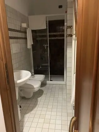 Deluxe Tek Büyük Yataklı Oda, Nehir Manzaralı (Private External Bathroom)