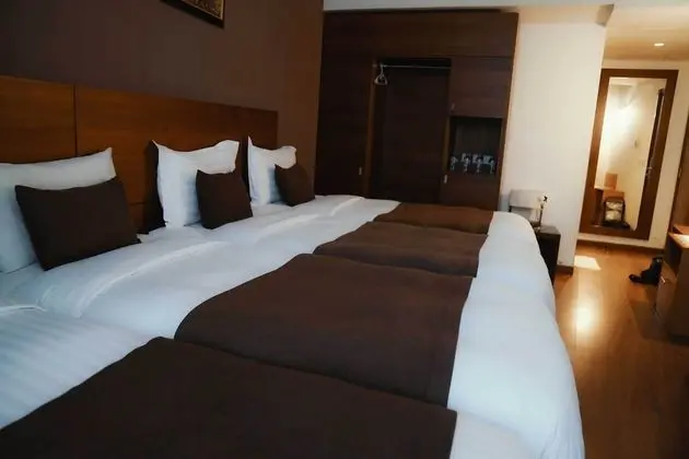 Deluxe Dört Kişilik Oda