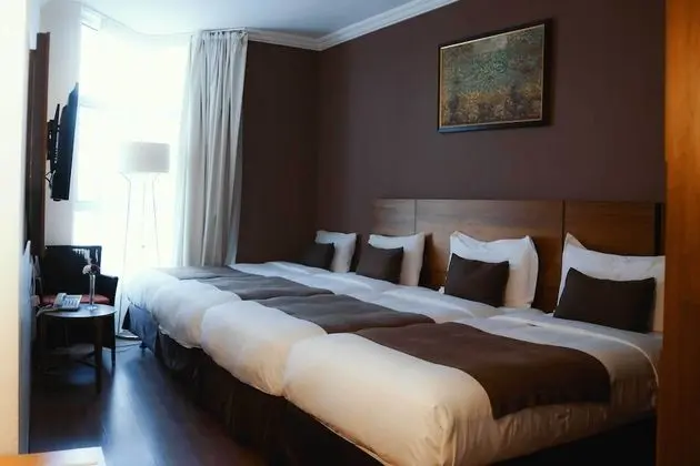 Deluxe Dört Kişilik Oda