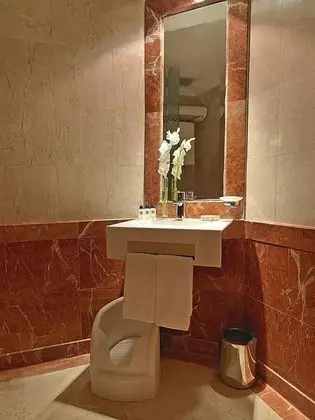 Deluxe Dört Kişilik Oda