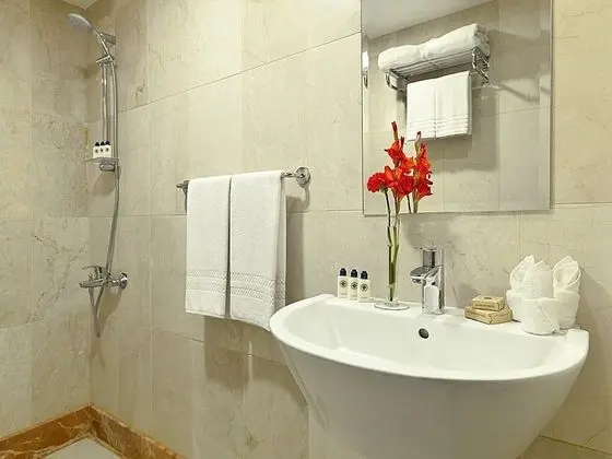 Deluxe Üç Kişilik Oda