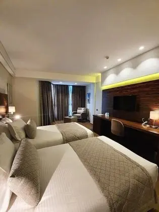 Deluxe Tek Büyük veya İki Ayrı Yataklı Oda