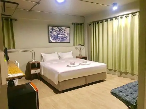 Deluxe Tek Büyük Yataklı Oda