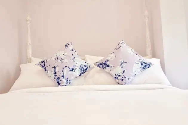 Deluxe Double Bed
