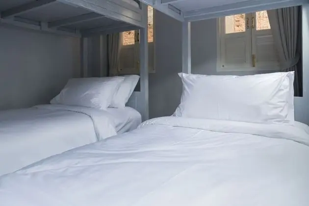 Deluxe Quadruple Room ( Friend )